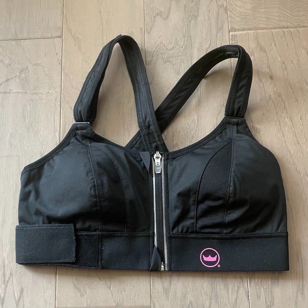 SheFit Ultimate Sports Bra in Black